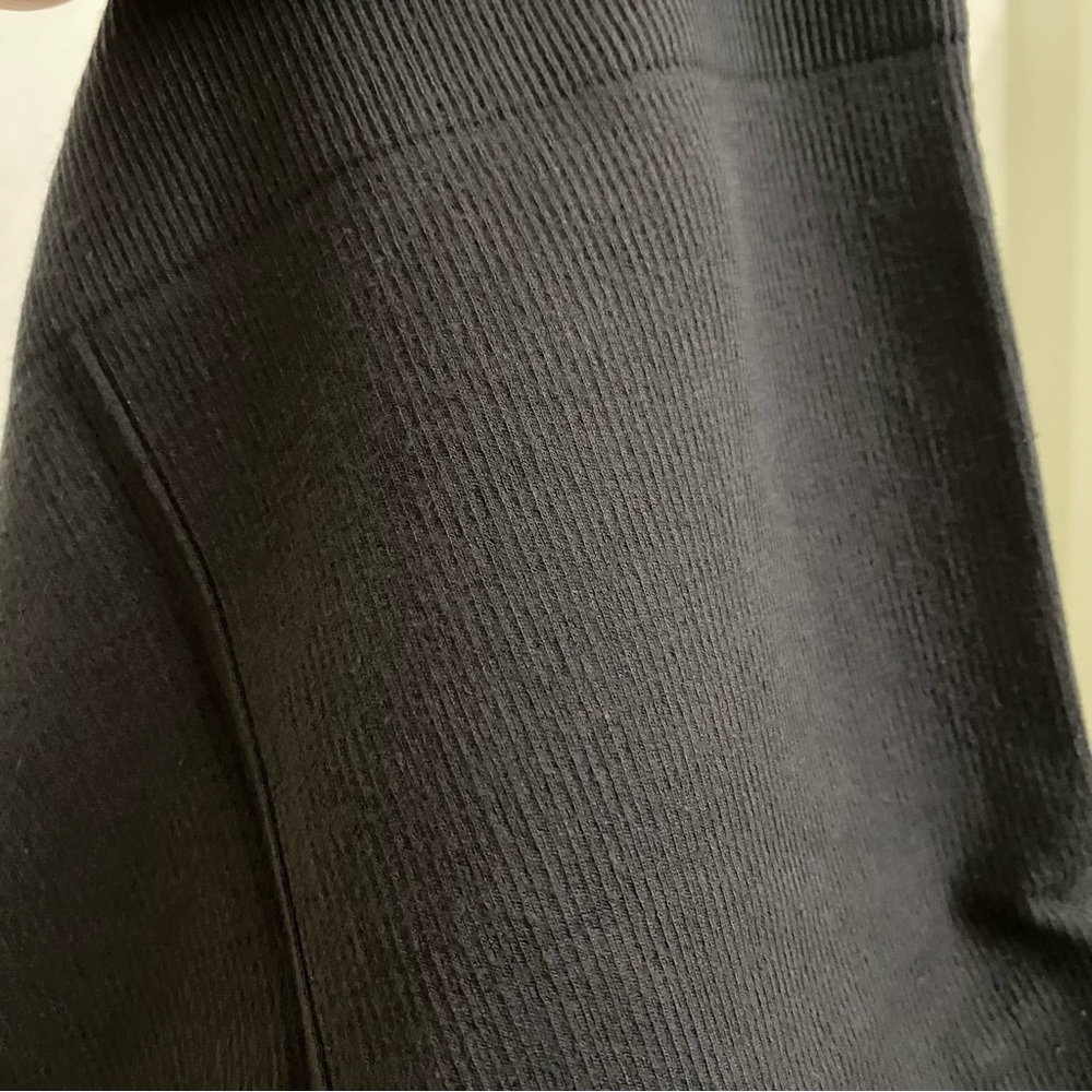 Fabletics Ribbed Bike Short Set - Picture 4 of 4